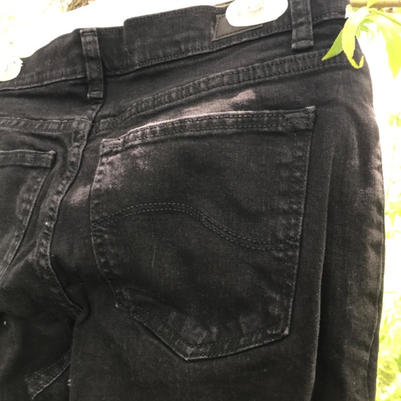 🍁3/50$!! EUC Black Lee Relaxed Fit Straight Leg Mid Rise Jeans-Short - Picture 6 of 9